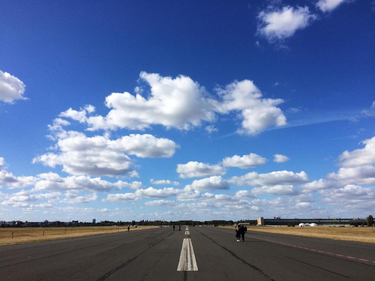Quiet In Tempelhof